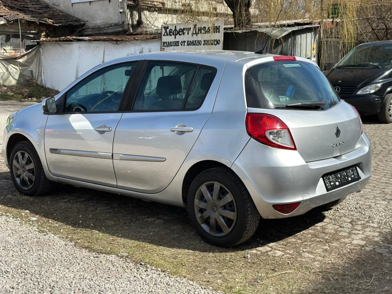 Renault Clio 1.2BENZIN, снимка 9 - Автомобили и джипове - 49263545