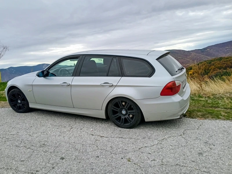 BMW 320, снимка 3 - Автомобили и джипове - 52686751