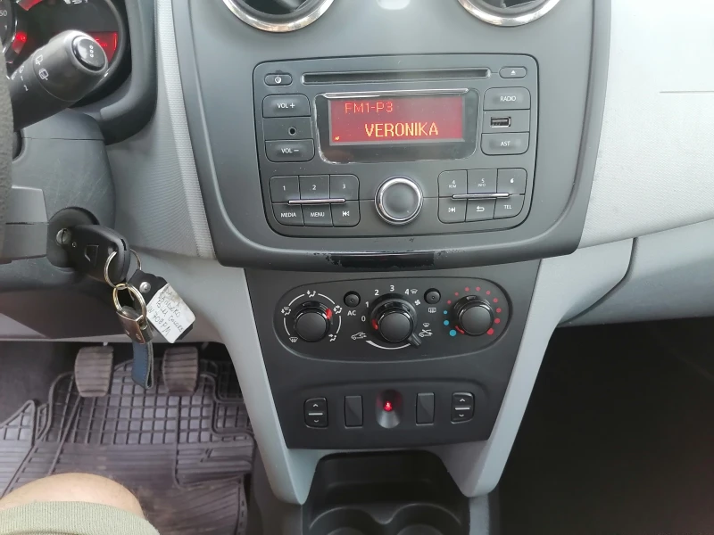 Dacia Sandero 1.5 Dci evro 5B, снимка 15 - Автомобили и джипове - 50800386