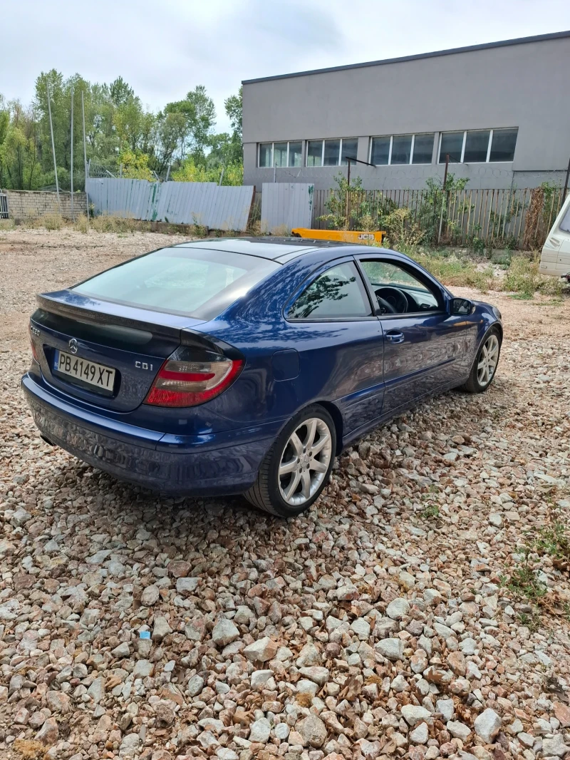 Mercedes-Benz C 220 Sport cupe, снимка 4 - Автомобили и джипове - 51896194