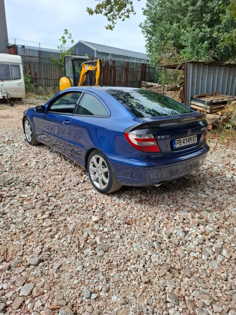 Mercedes-Benz C 220 Sport cupe, снимка 3 - Автомобили и джипове - 51896194
