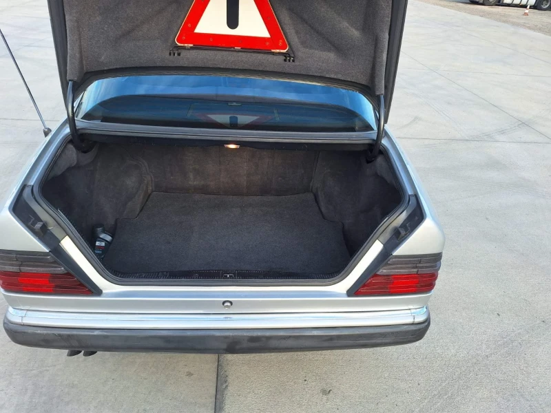 Mercedes-Benz 124, снимка 4 - Автомобили и джипове - 52594790