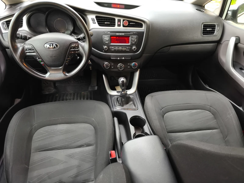 Kia Ceed 1.4 CRDI 90к.с., снимка 4 - Автомобили и джипове - 52247247