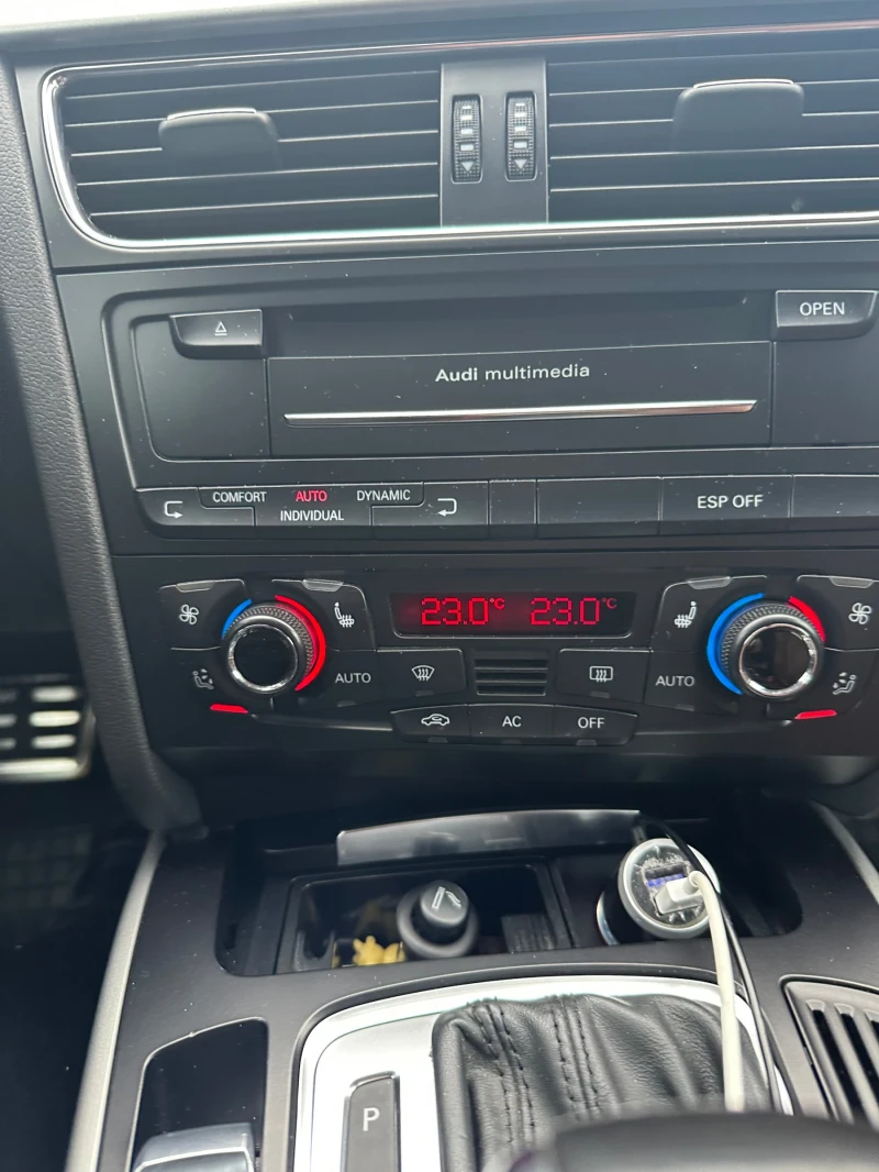 Audi A4, снимка 15 - Автомобили и джипове - 53220578