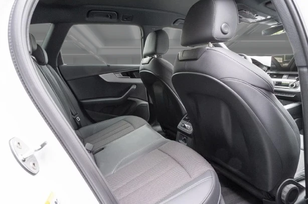 Audi A4 Avant 40 TDI = S-line = Гаранция, снимка 10 - Автомобили и джипове - 55434995