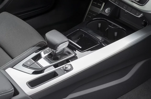 Audi A4 Avant 40 TDI = S-line = Гаранция, снимка 7 - Автомобили и джипове - 55434995