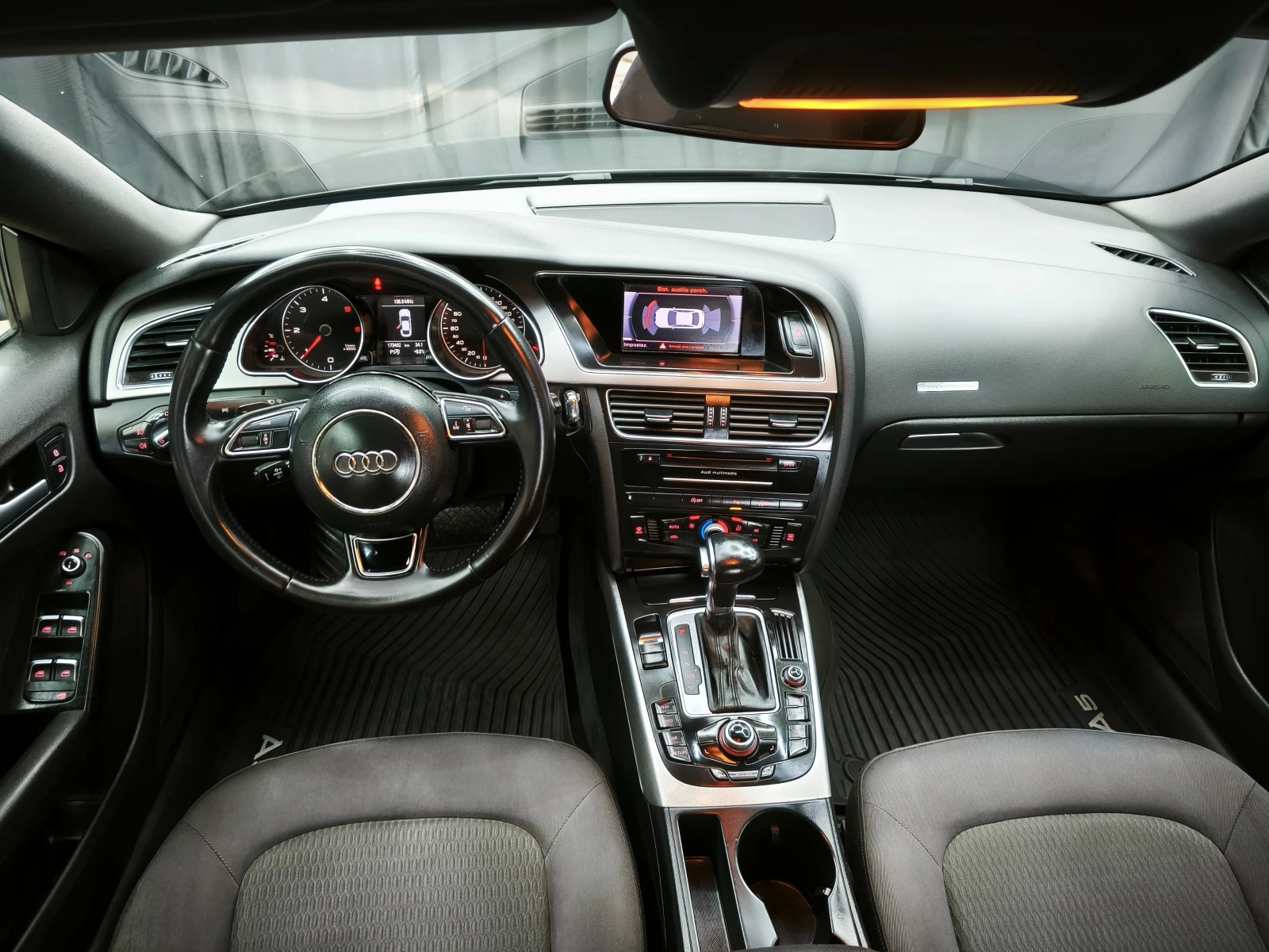 Audi A5 2.0TDI Automatic 177k.c Euro5B  | Mobile.bg   14