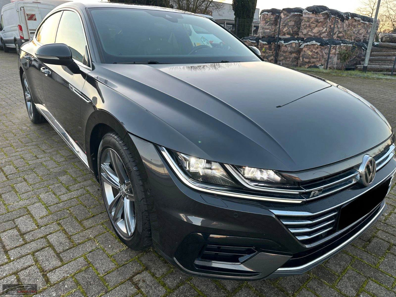 VW Arteon R-LINE/190HP/PARK-ASSIST/LANE-ASS/NAVI/360/113E - изображение 4