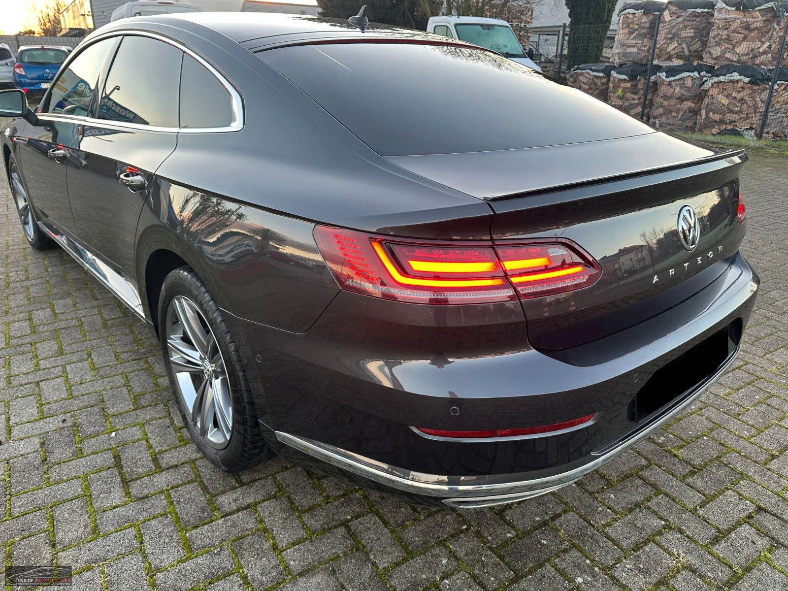 VW Arteon R-LINE/190HP/PARK-ASSIST/LANE-ASS/NAVI/360/113E - изображение 3