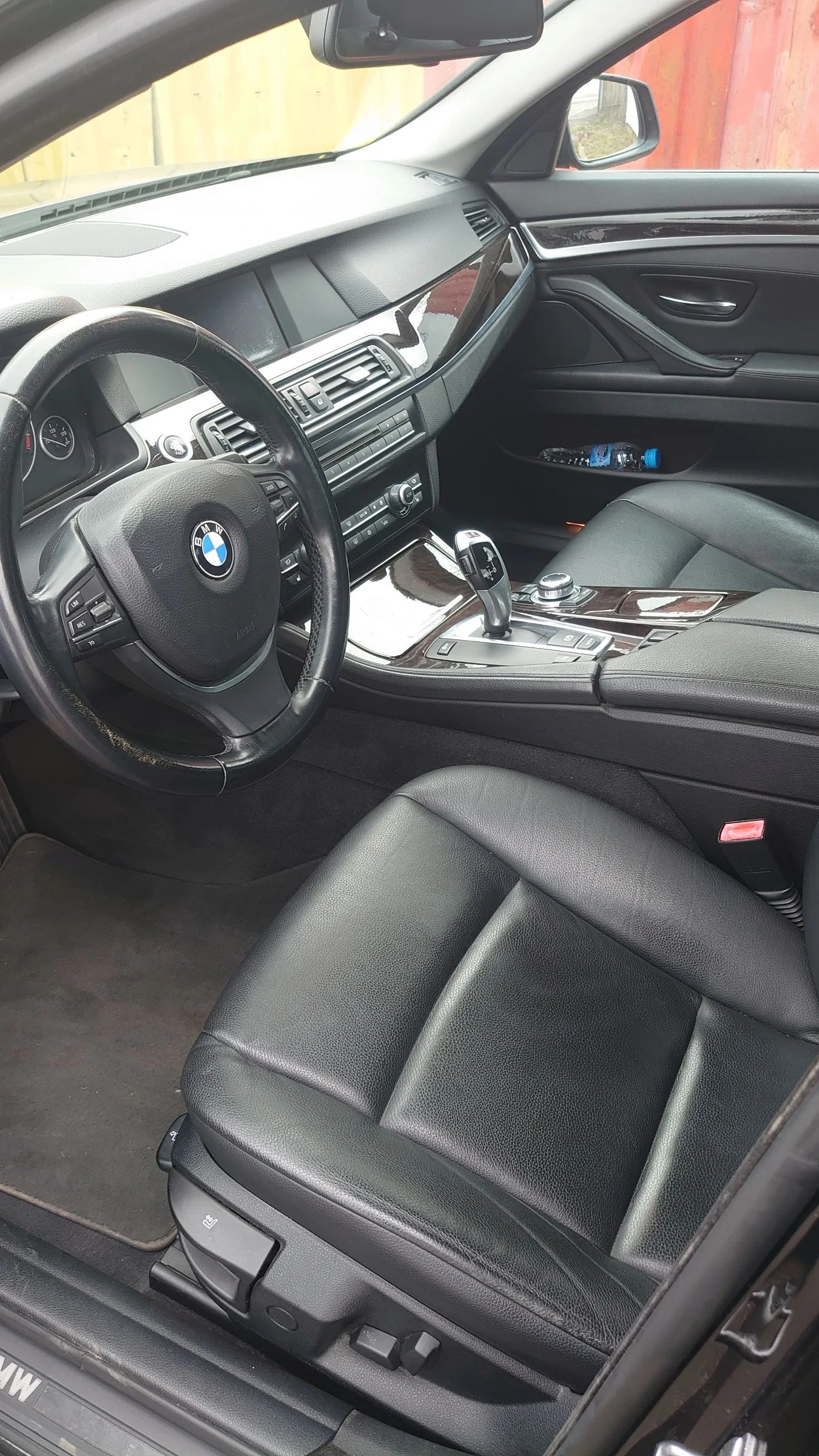 BMW 523  - изображение 10