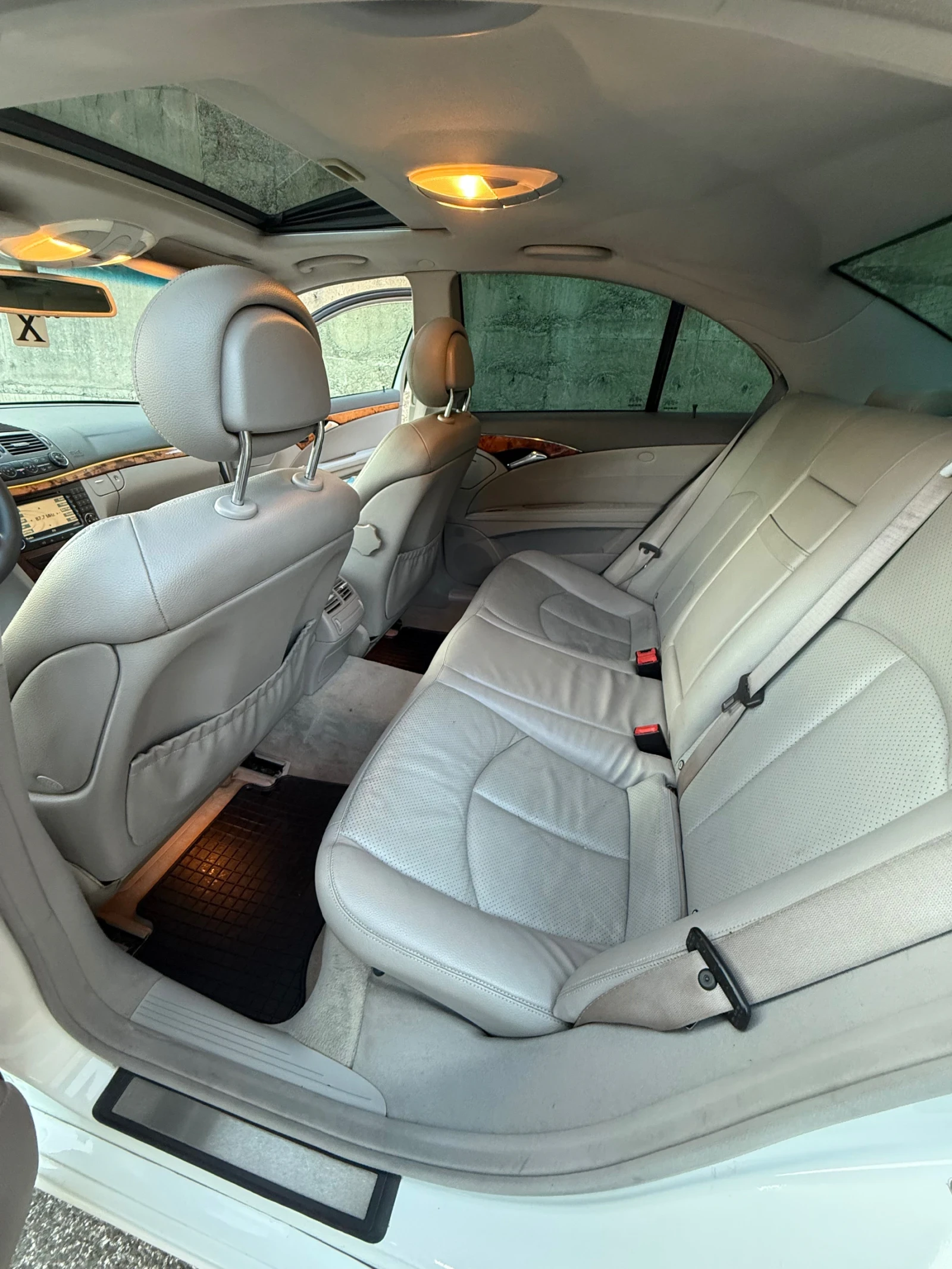Mercedes-Benz E 320 Gaz-benzin - изображение 7
