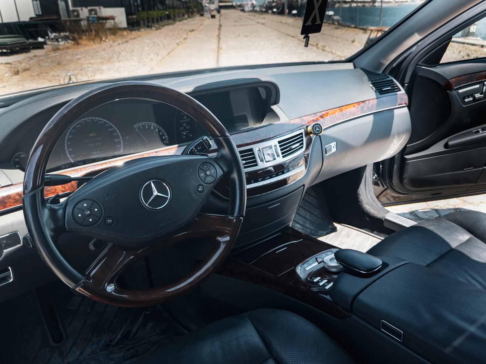 Mercedes-Benz S 550  - изображение 7