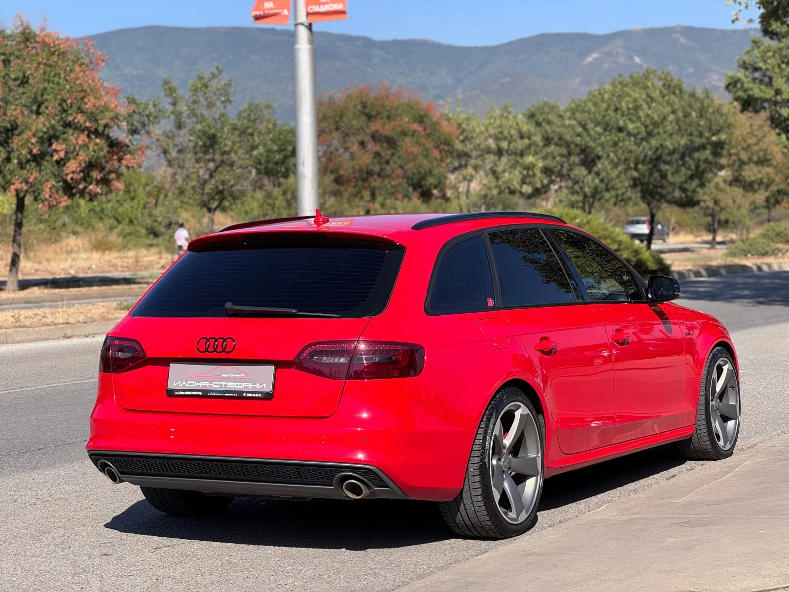 Audi A4 3.0TDI 3x S-Line * B&O* DISTRONIC* KEYLESS*  - изображение 6