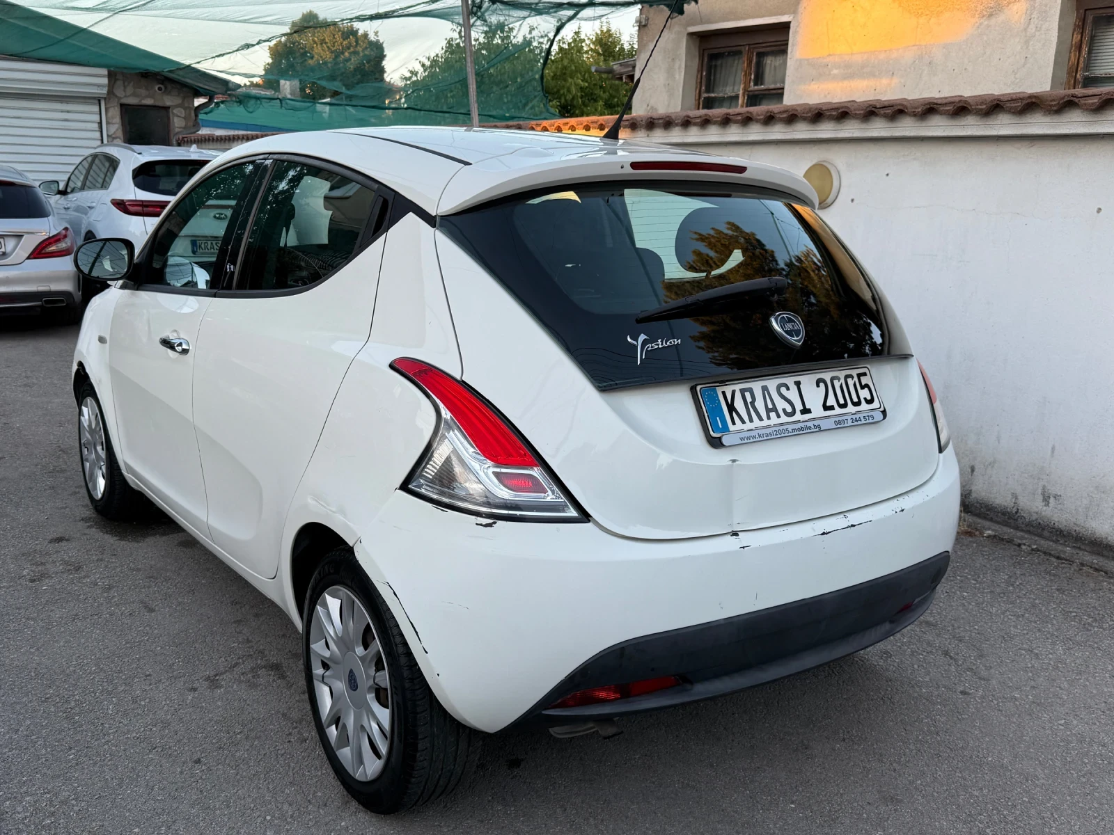 Lancia Ypsilon 1.2I - изображение 4