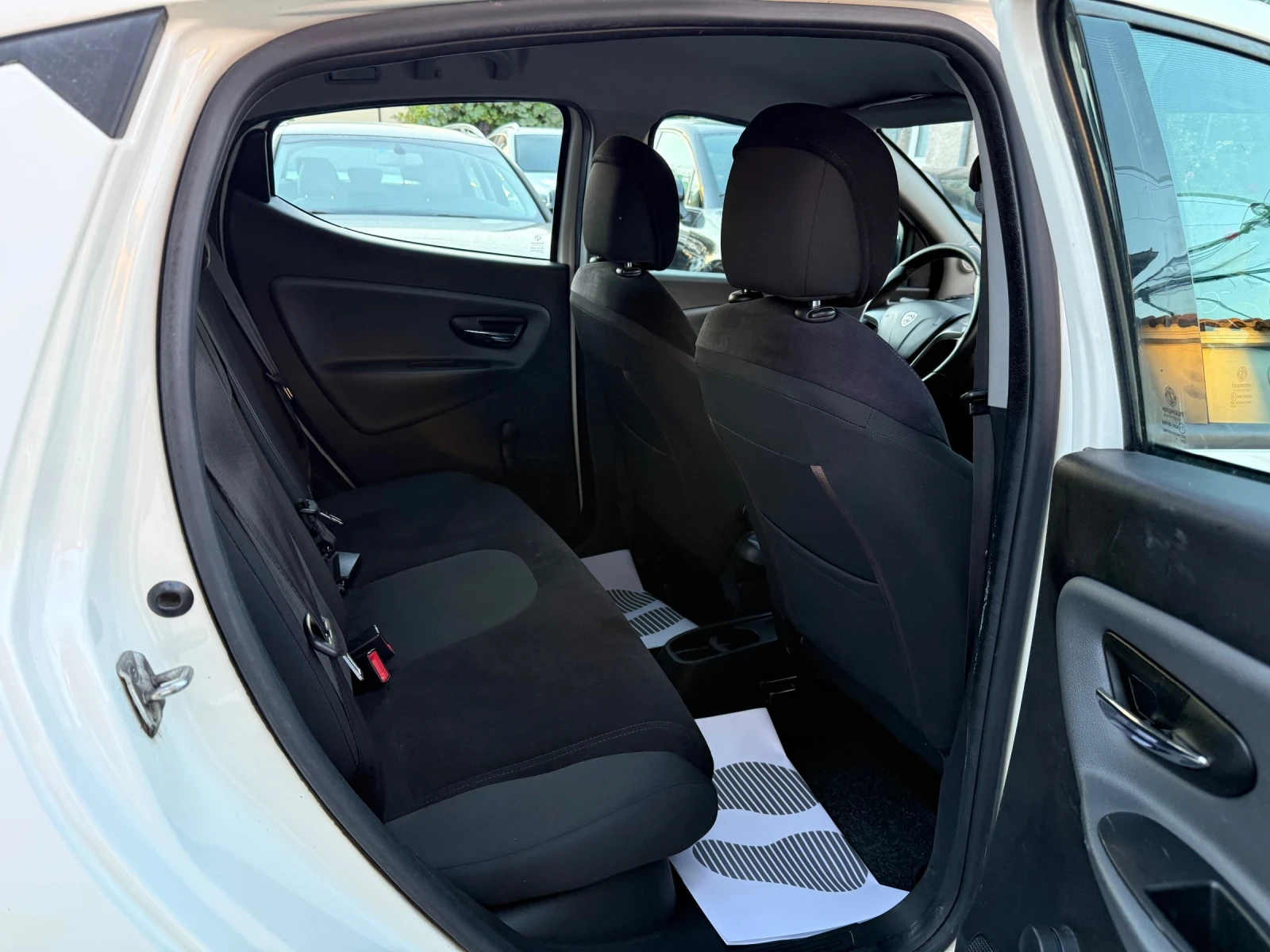 Lancia Ypsilon 1.2I | Mobile.bg   14