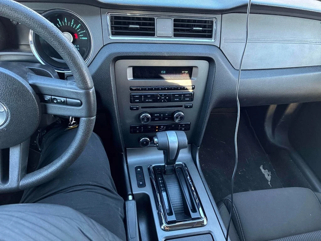 Ford Mustang * V6 * CARFAX * ��� ������������ ������ | Mobile.bg � ����������� 9