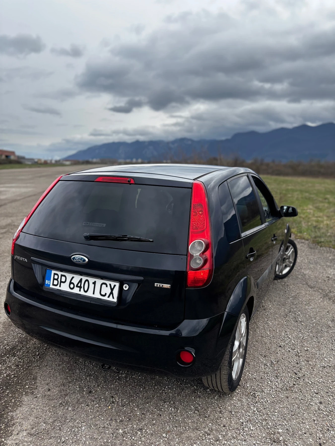 Ford Fiesta, снимка 3 - Автомобили и джипове - 54019809