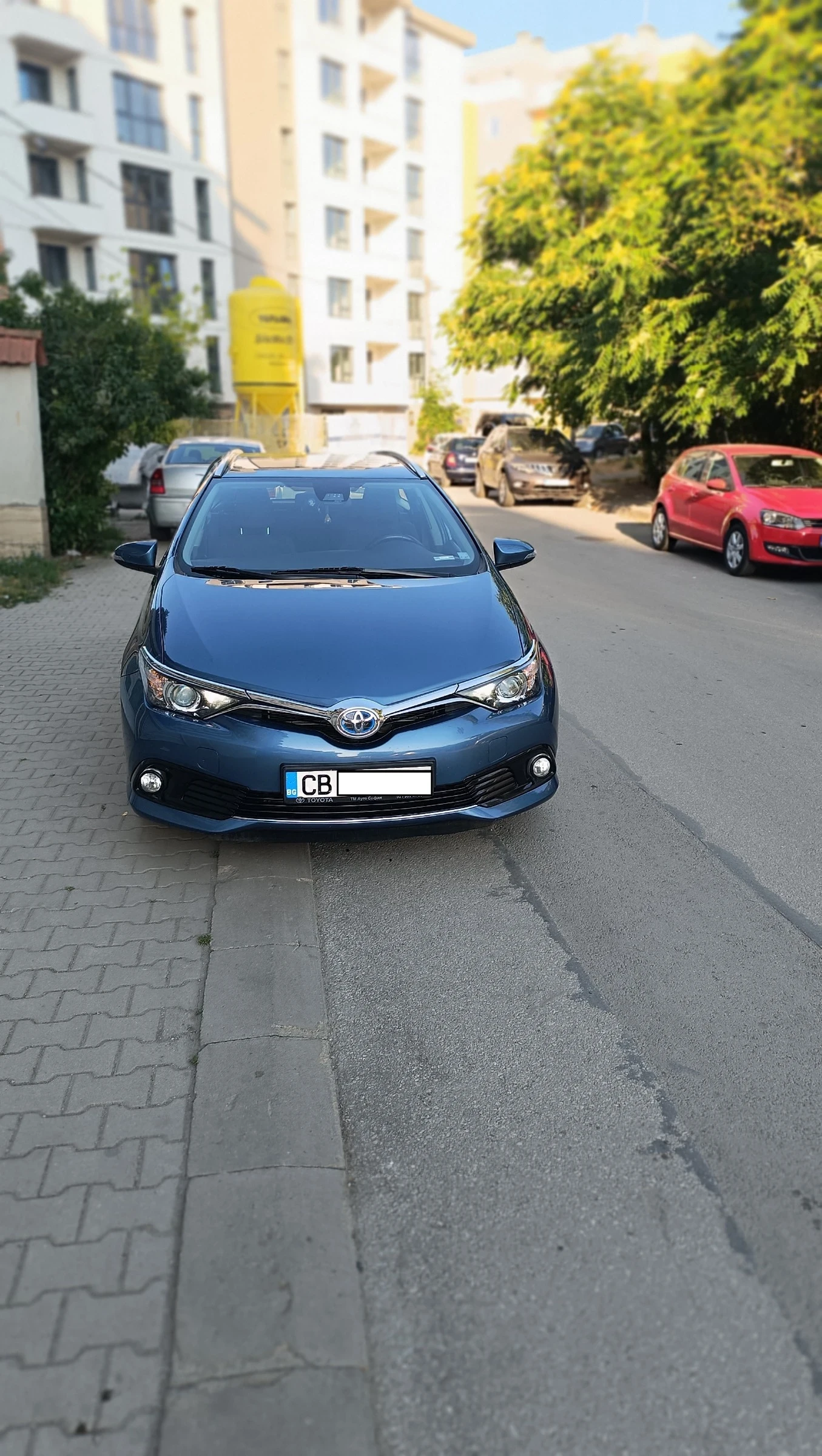 Toyota Auris Хибрид