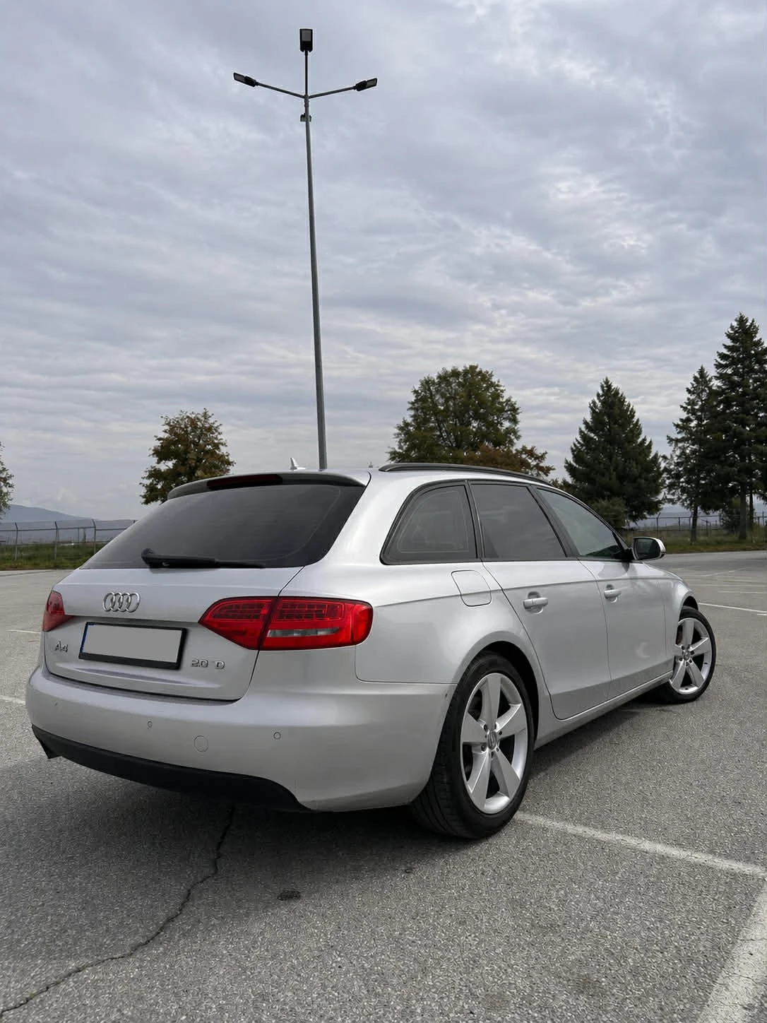 Audi A4 2.0 TDI - TOP, снимка 4 - Автомобили и джипове - 54274700