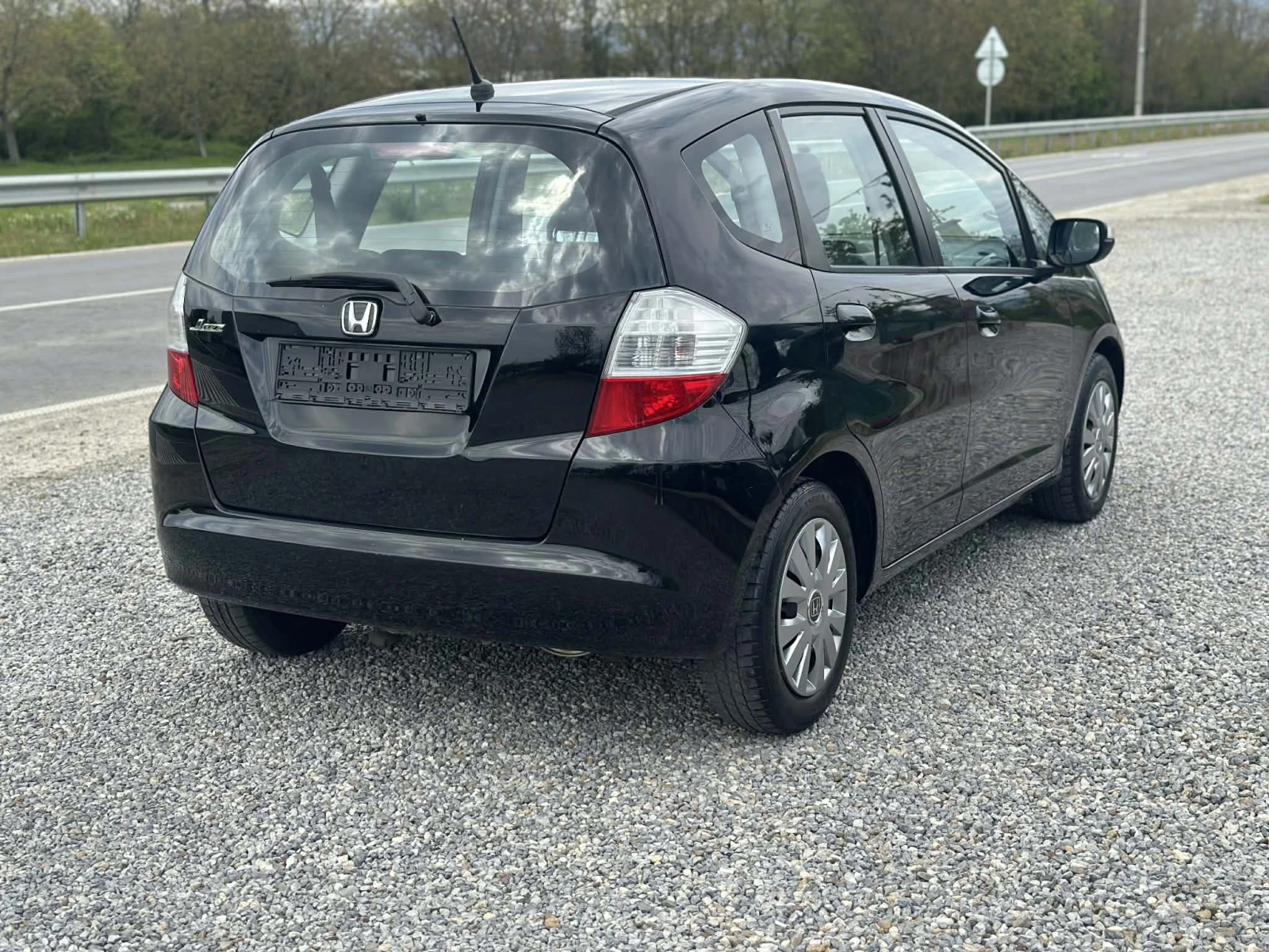 Honda Jazz 1.4i* Клима* Немска* Климатроник* , снимка 5 - Автомобили и джипове - 54358930