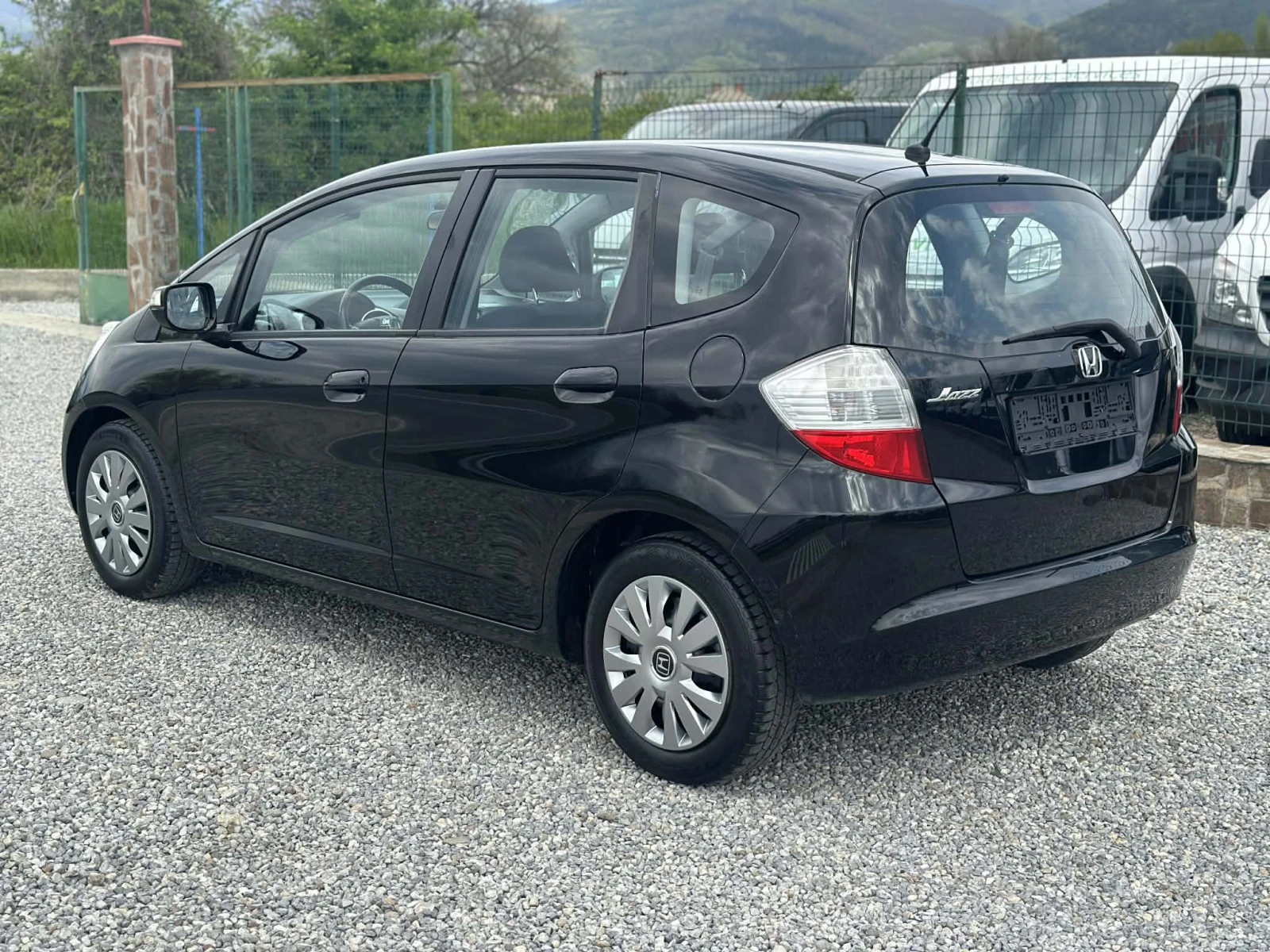 Honda Jazz 1.4i* Клима* Немска* Климатроник* , снимка 6 - Автомобили и джипове - 54358930