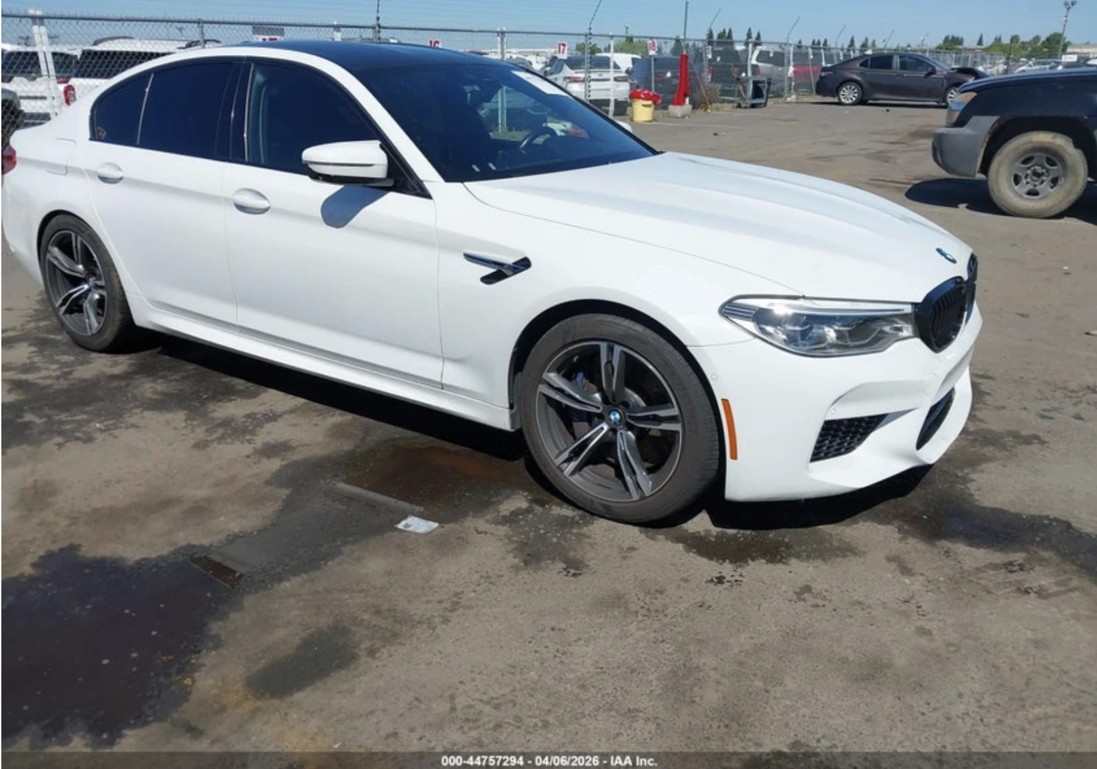 BMW M5 АВТОКРЕДИТ* ЦЕНА БЕЗ АНАЛОГ* 