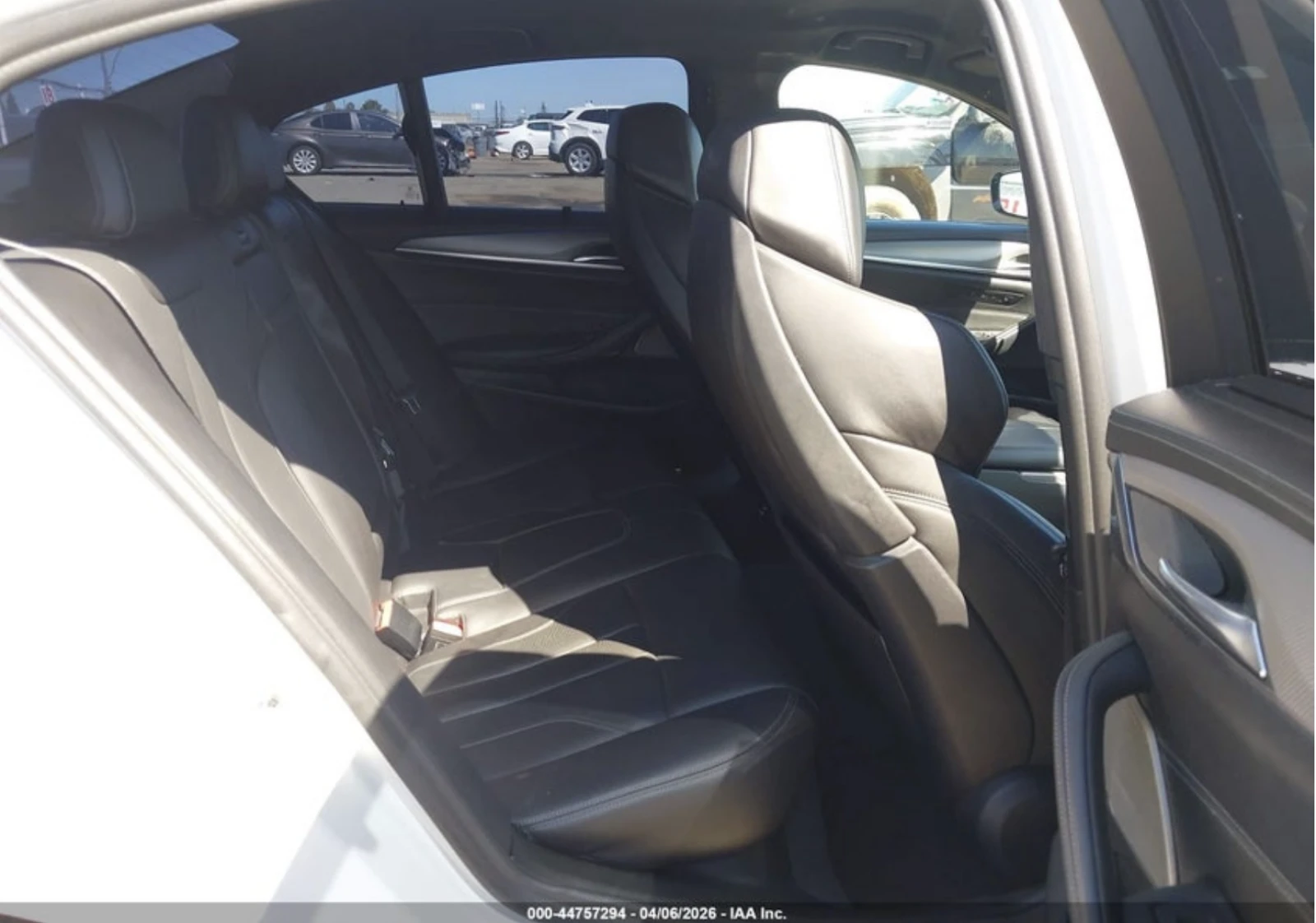 BMW M5 АВТОКРЕДИТ* ЦЕНА БЕЗ АНАЛОГ* , снимка 9 - Автомобили и джипове - 54357595