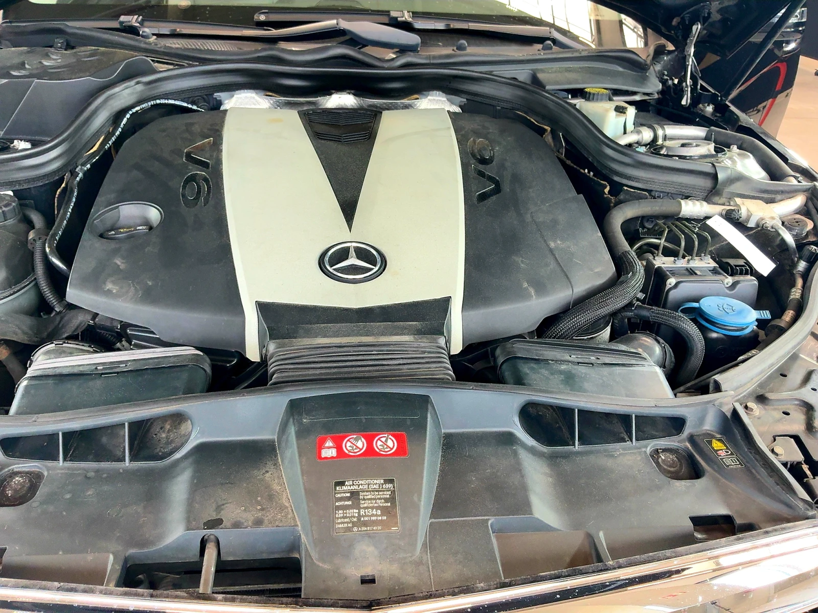 Mercedes-Benz E 350 CDI СОБСТВЕН ЛИЗИНГ, снимка 8 - Автомобили и джипове - 54857981