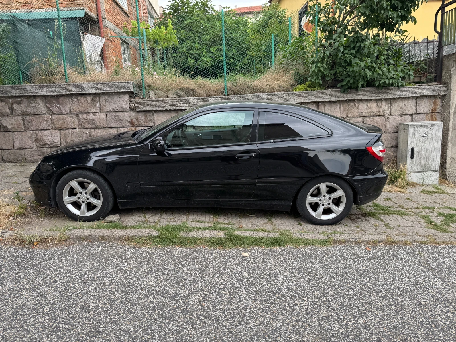Mercedes-Benz C 200, снимка 3 - Автомобили и джипове - 54945663