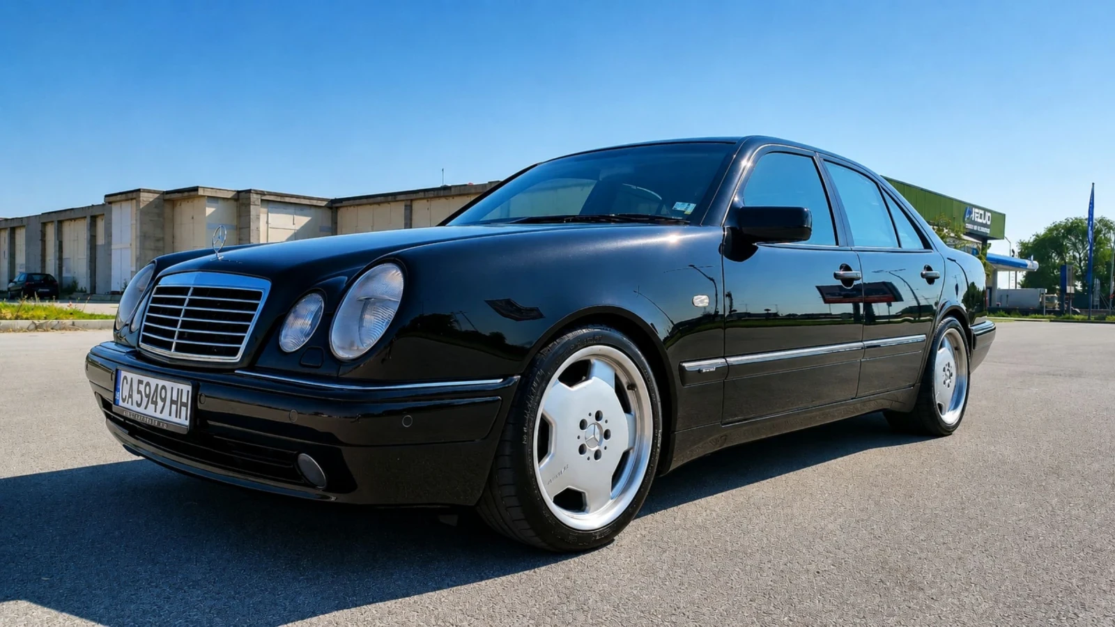 Mercedes-Benz E 55 AMG