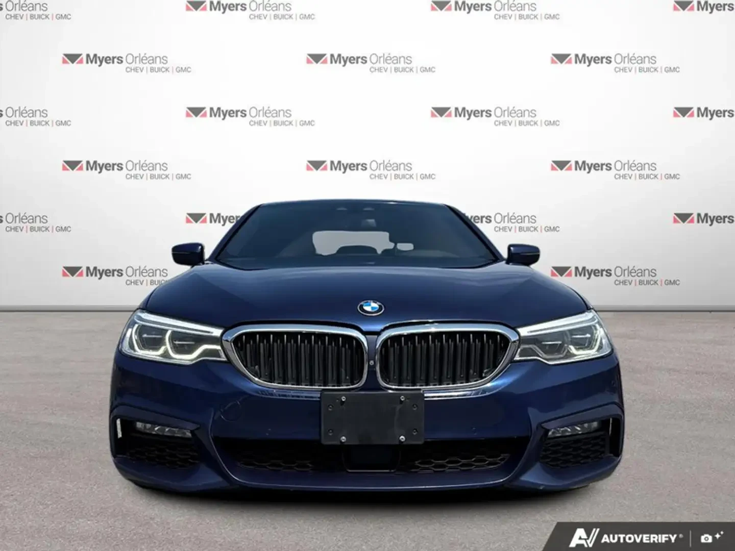 BMW 540 Xi* M-Pack* H/K* Distronic* Обдухване* Масаж, снимка 2 - Автомобили и джипове - 55491581