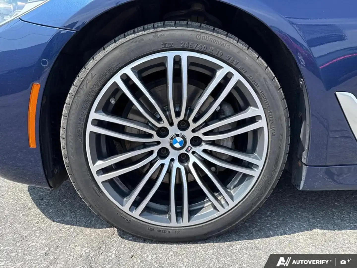 BMW 540 Xi* M-Pack* H/K* Distronic* Обдухване* Масаж, снимка 7 - Автомобили и джипове - 55491581