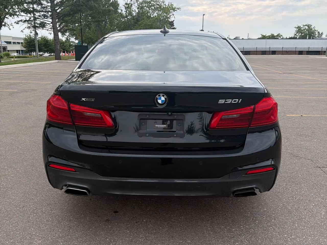 BMW 530 * 530i xDrive * CARFAX * ОПЦИЯ ЗА ФИНАНСИРАНЕ , снимка 4 - Автомобили и джипове - 55504650