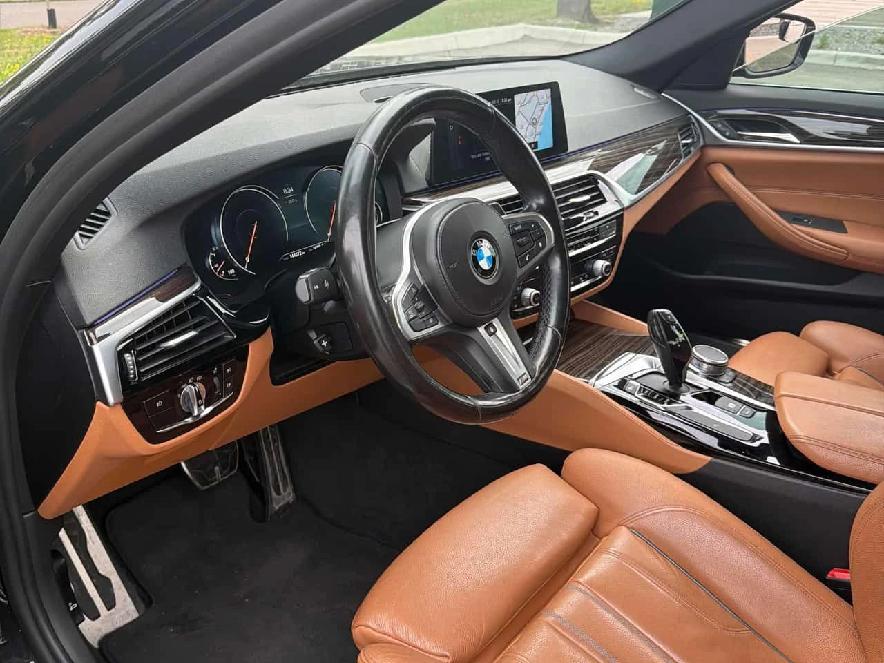 BMW 530 * 530i xDrive * CARFAX * ОПЦИЯ ЗА ФИНАНСИРАНЕ , снимка 5 - Автомобили и джипове - 55504650