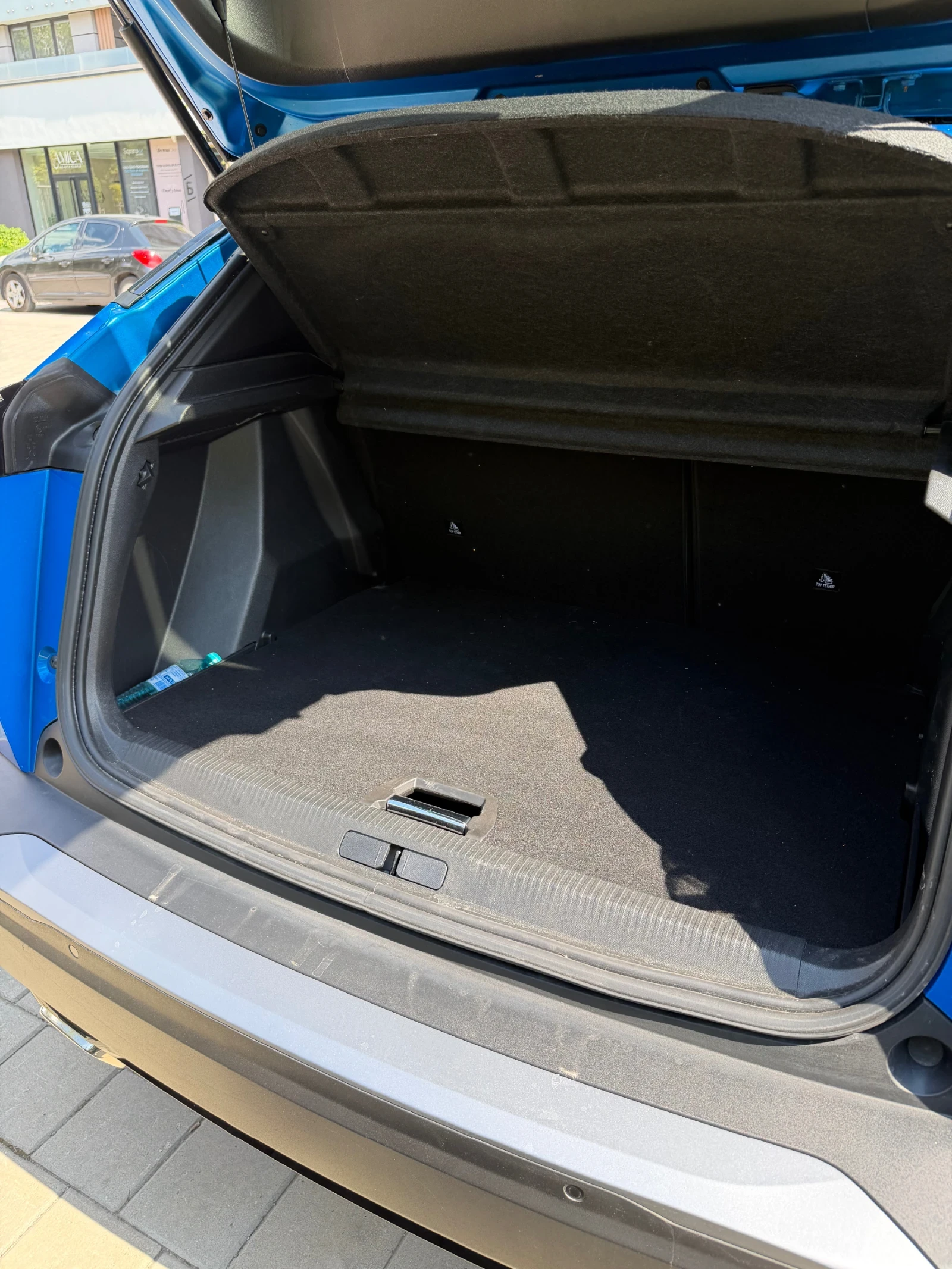 Peugeot 2008 GT, снимка 8 - Автомобили и джипове - 55589010