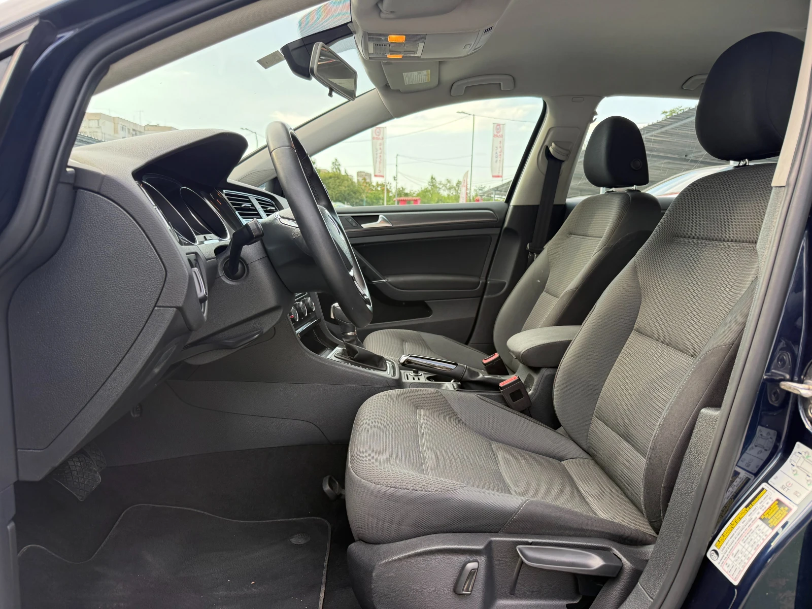 VW Golf 1.8 TSI, снимка 7 - Автомобили и джипове - 55708719