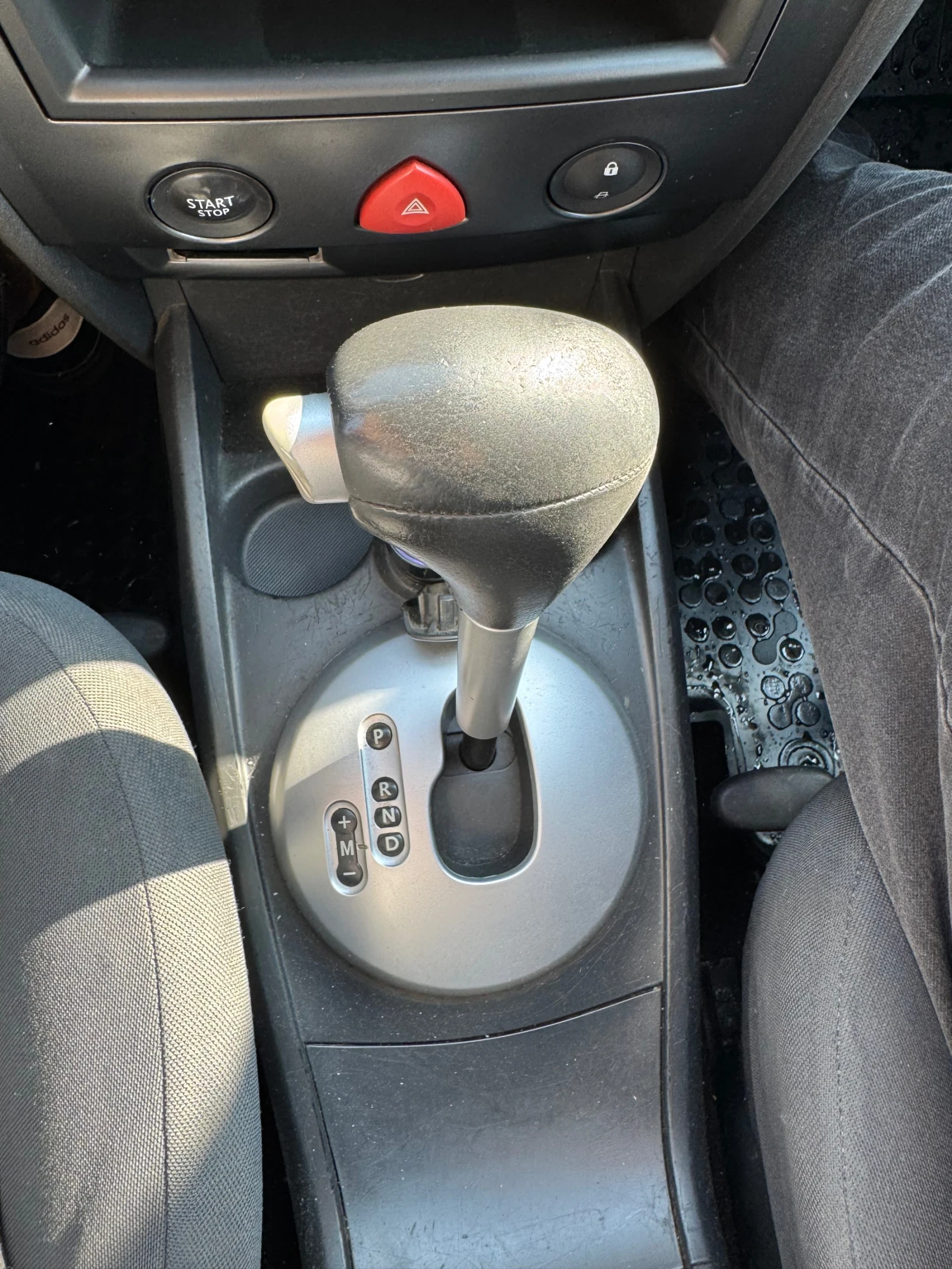 Renault Megane 2, снимка 9 - Автомобили и джипове - 56047119