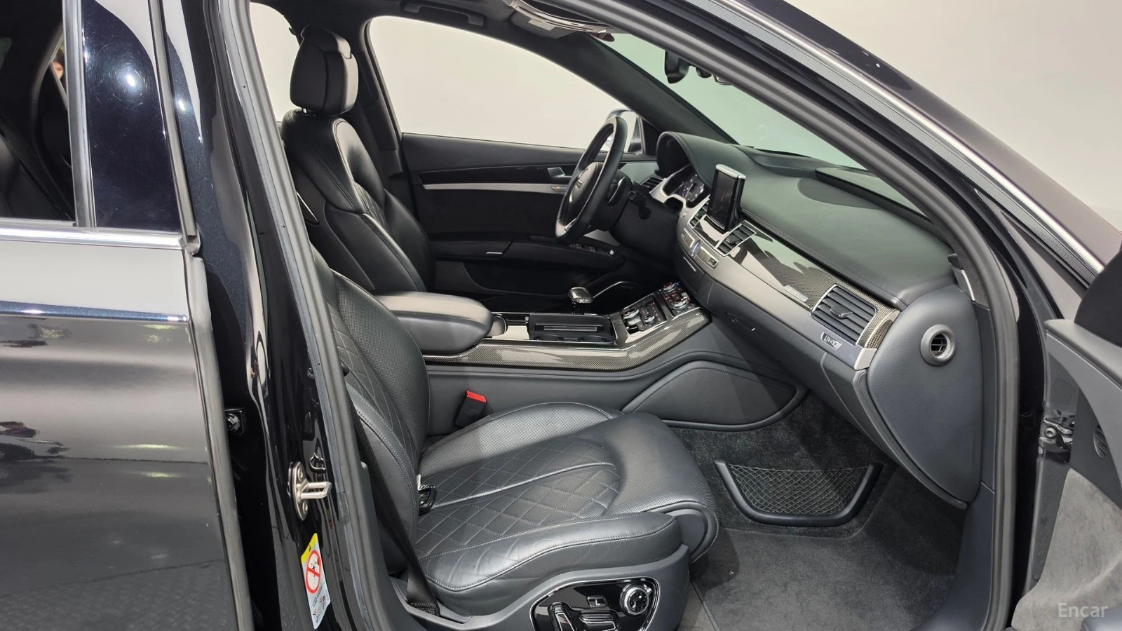Audi S8 ACC - MATRIX - MASSAGE - ОБДУХ - 360 - HUD - FULL, снимка 11 - Автомобили и джипове - 56104050