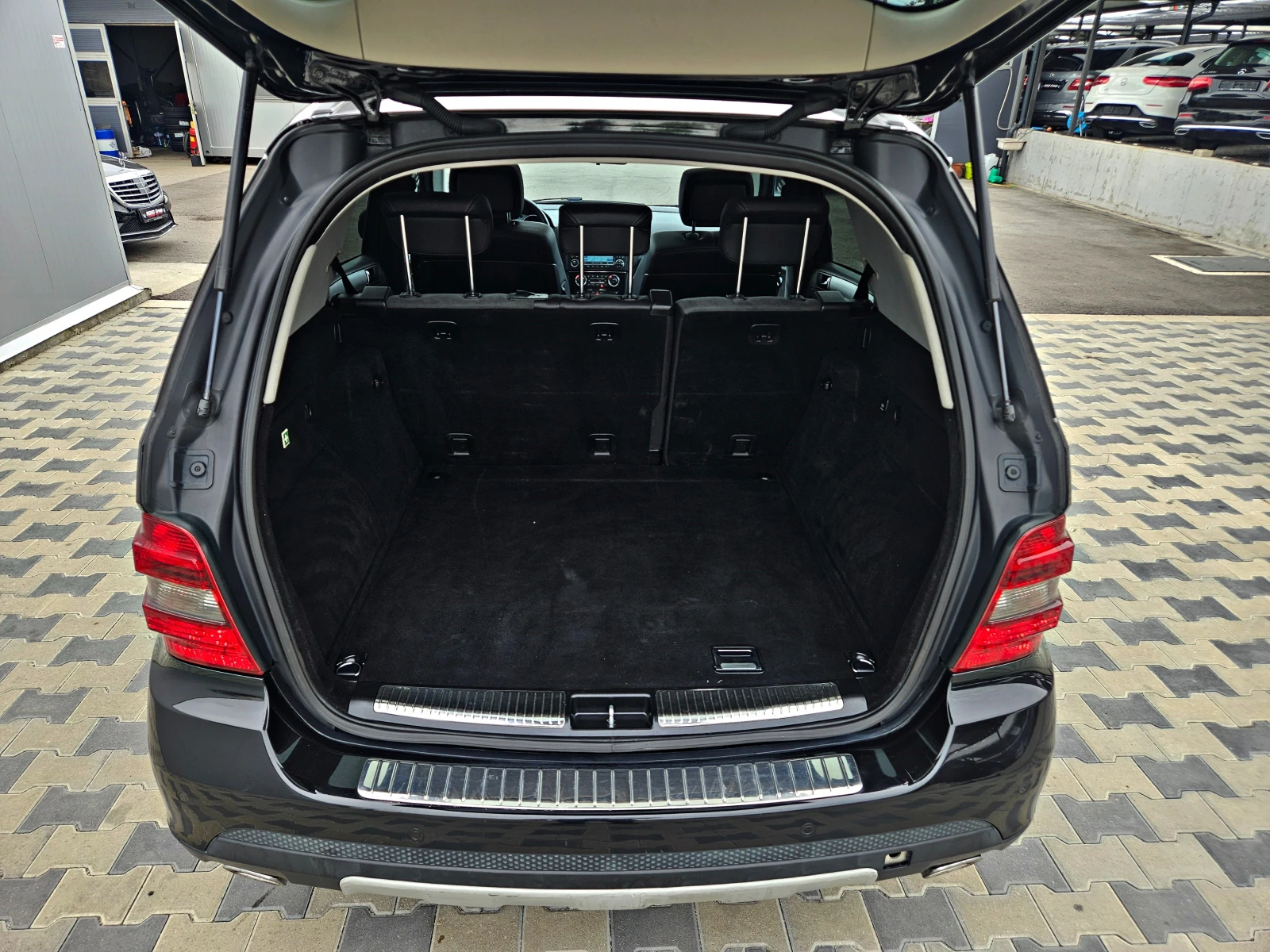 Mercedes-Benz ML 320 OFFROAD PRO/GERMANY/CAMERA/ПОДГРЕВ/AIRMATIC/F1 - изображение 8