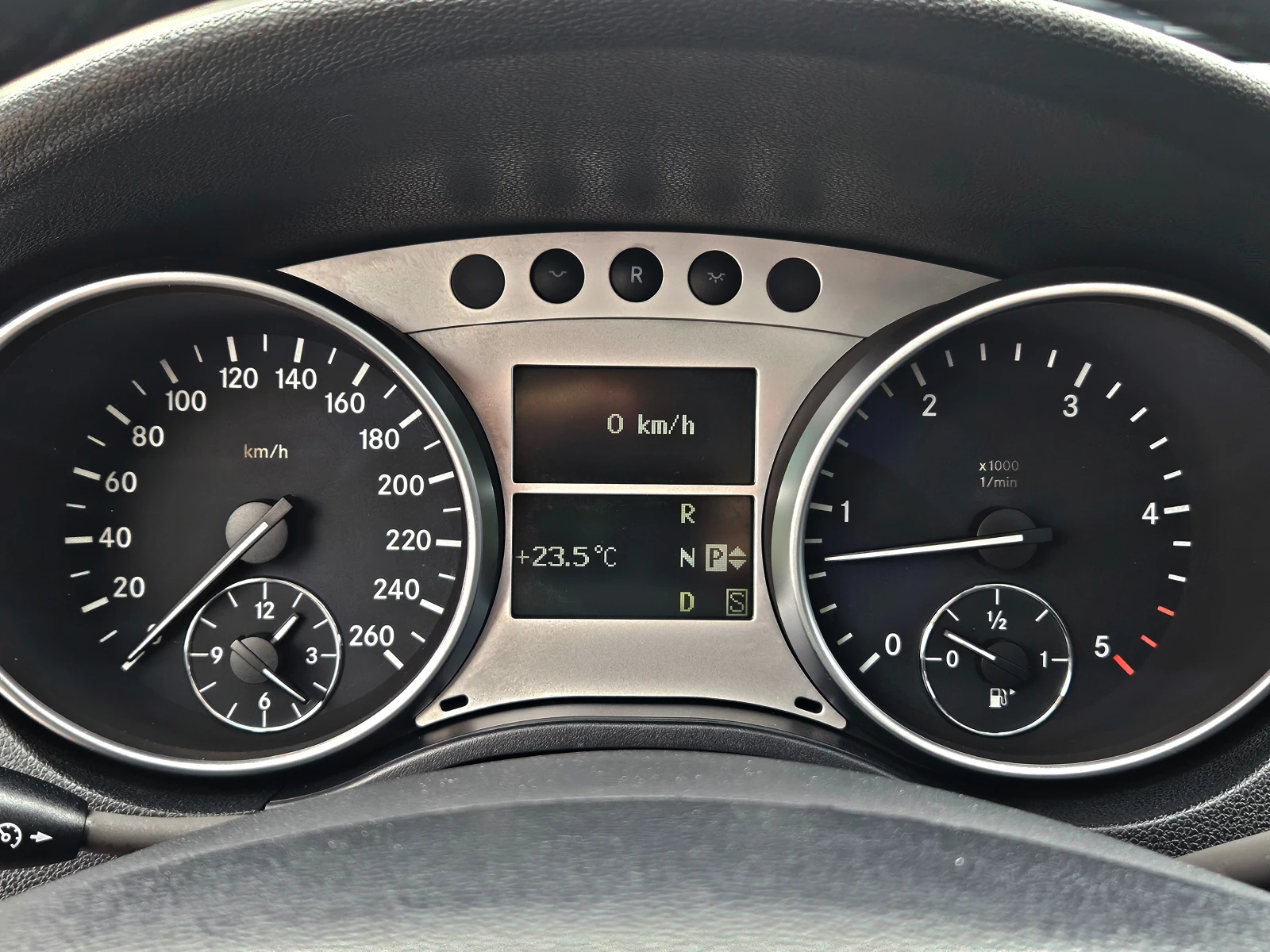 Mercedes-Benz ML 320 OFFROAD PRO/GERMANY/CAMERA/ПОДГРЕВ/AIRMATIC/F1 - изображение 10