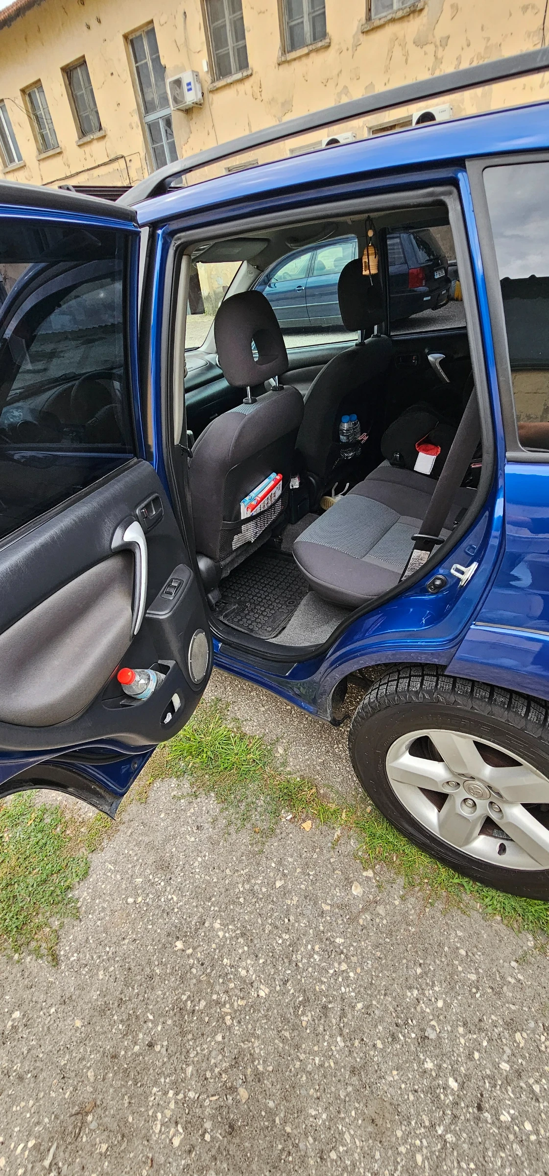 Toyota Rav4  - изображение 9