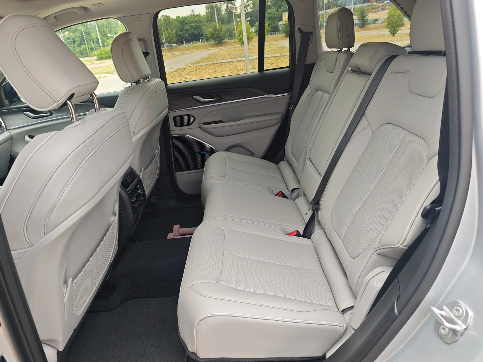 Jeep Grand cherokee PHEV Overland  | Mobile.bg   16