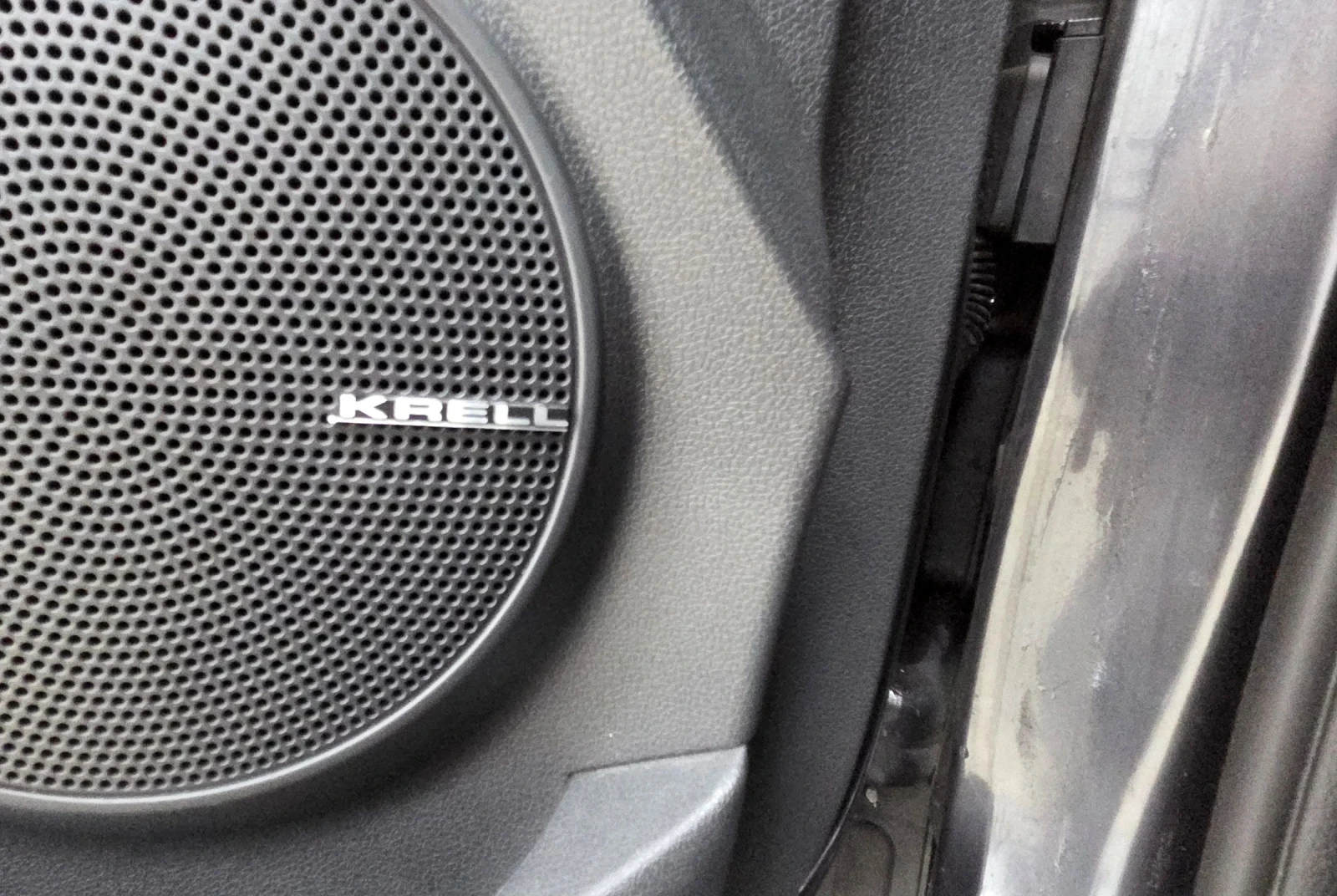 Hyundai Kona 64KWh/Premium/Blue Link/SOH100%, снимка 16 - Автомобили и джипове - 53716363