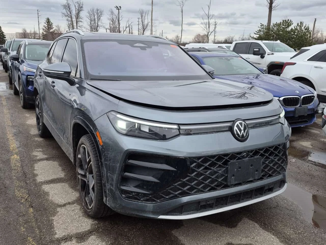 VW Tiguan * HIGHLINE R LINE * CARFAX * ОТ ПРЕДСТАВИТЕЛСТВО *, снимка 2 - Автомобили и джипове - 54065572