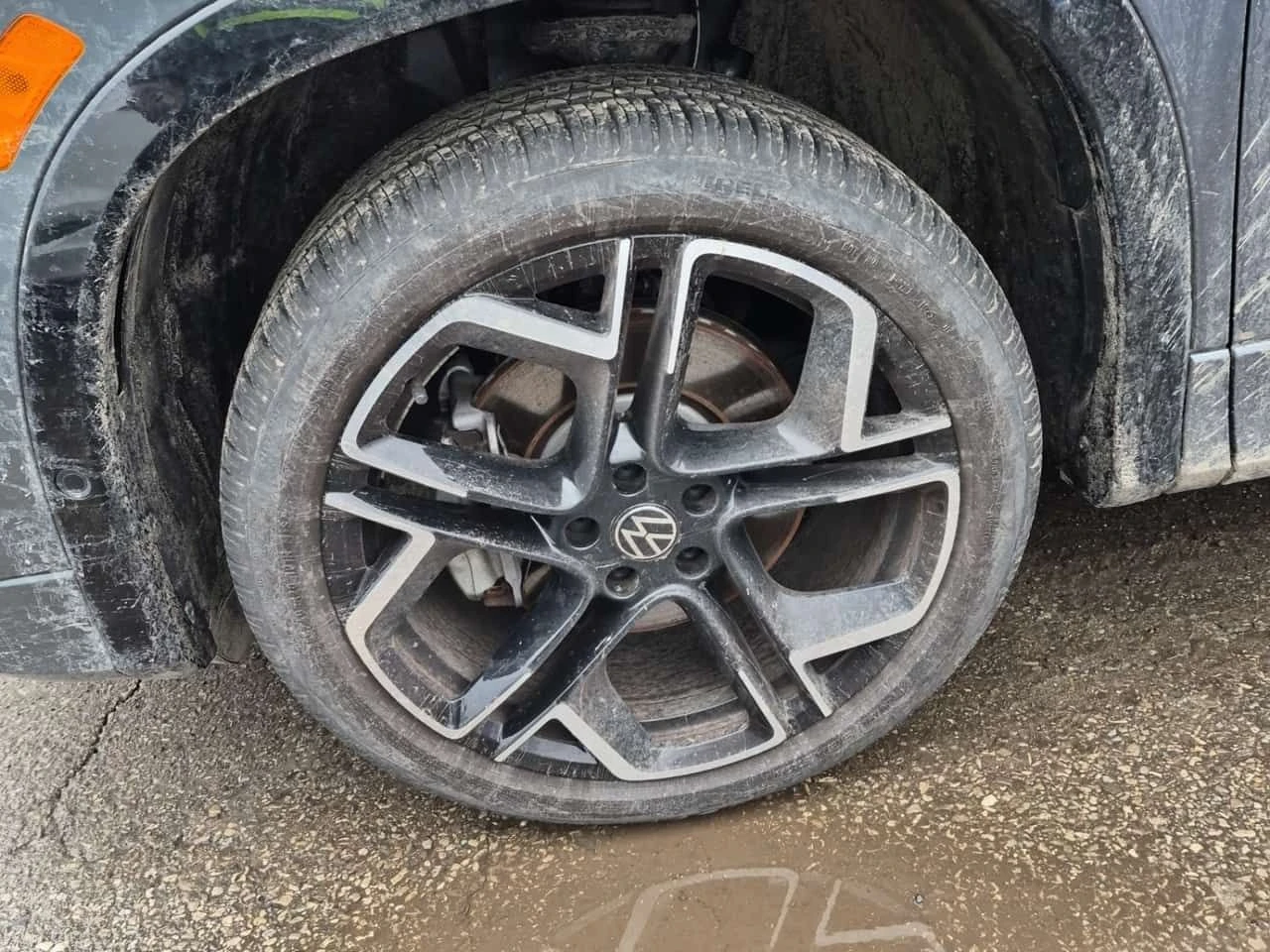 VW Tiguan * HIGHLINE R LINE * CARFAX * ОТ ПРЕДСТАВИТЕЛСТВО *, снимка 6 - Автомобили и джипове - 54065572