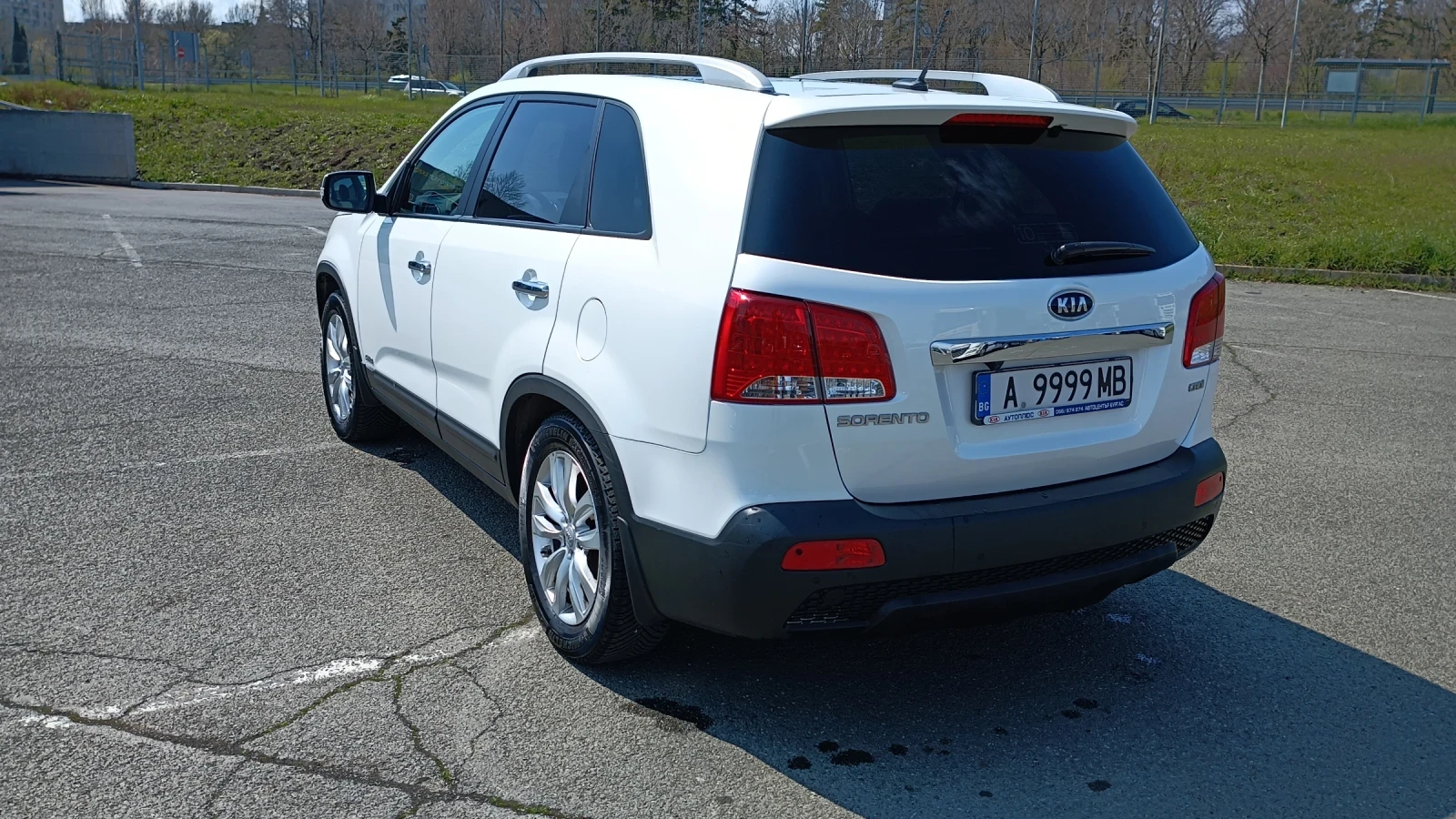 Kia Sorento 2.2  CRDI AWD, снимка 4 - Автомобили и джипове - 54179451