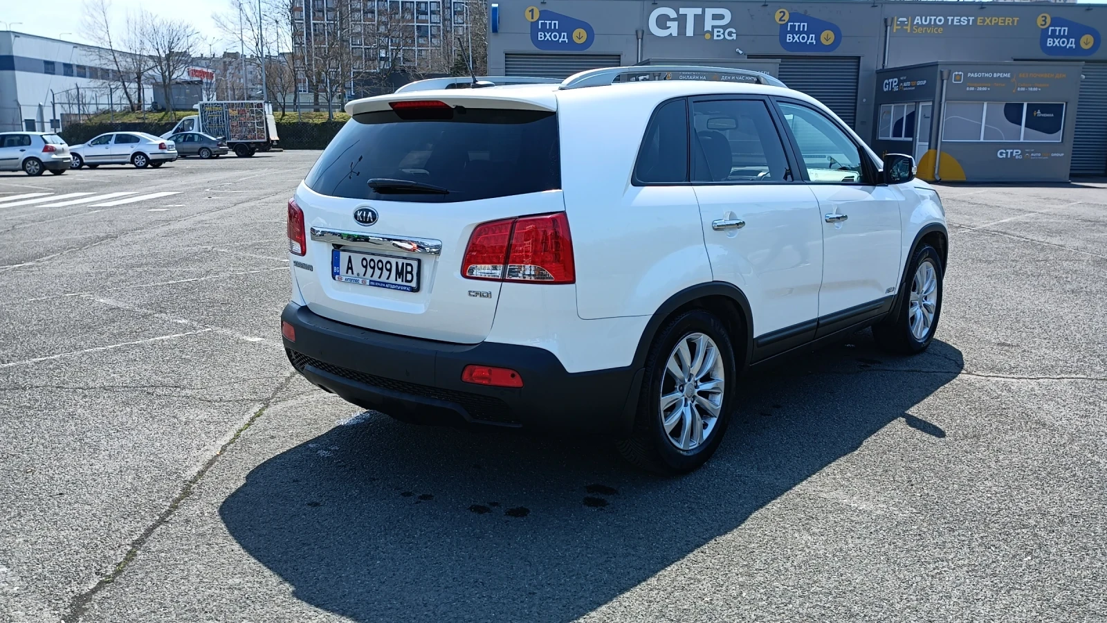 Kia Sorento 2.2  CRDI AWD, снимка 2 - Автомобили и джипове - 54179451