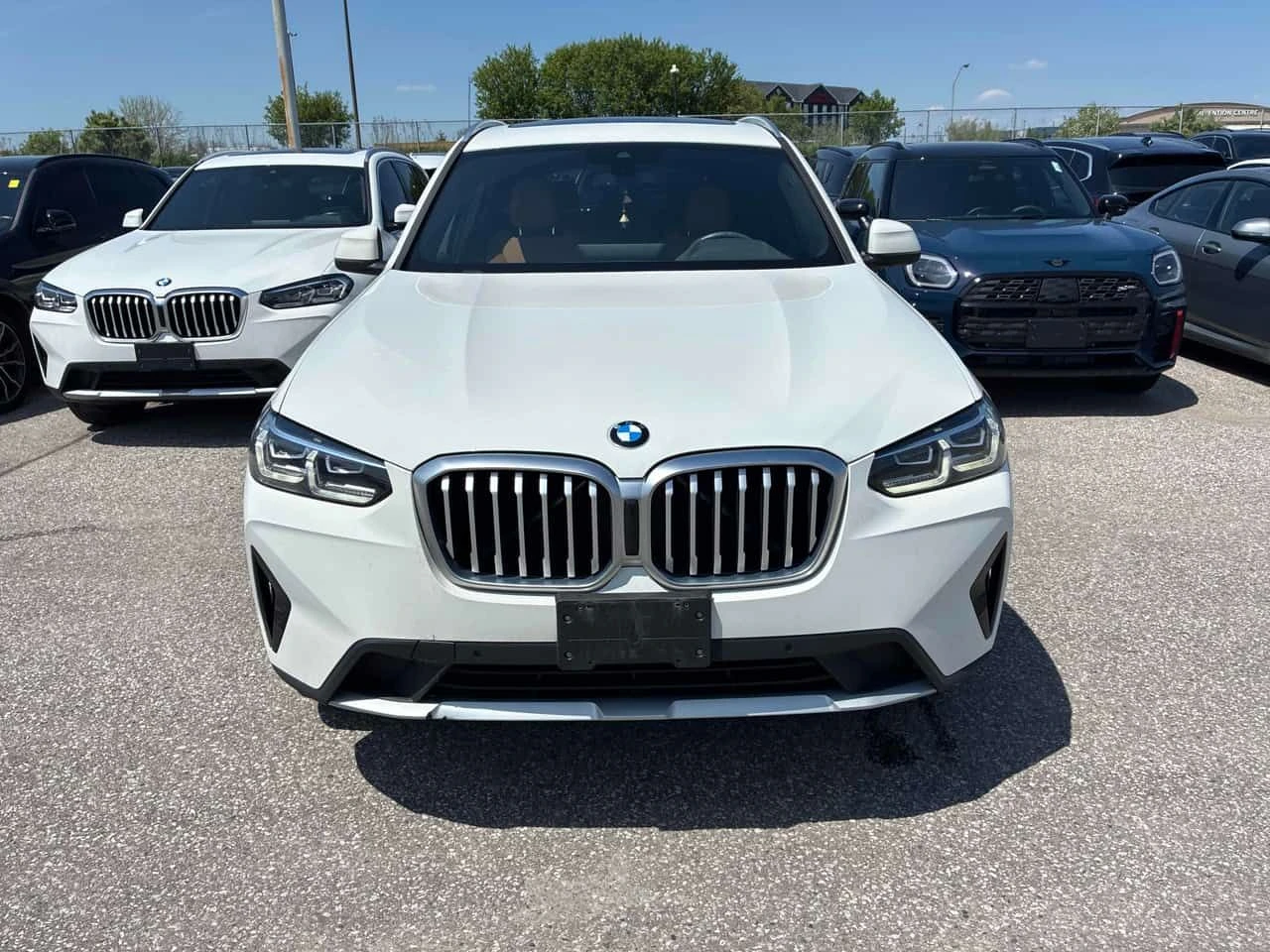BMW X3 * CARFAX * АВТОКРЕДИТ БЕЗ ПЪРВОНАЧАЛНА ВНОСКА, снимка 5 - Автомобили и джипове - 54697913