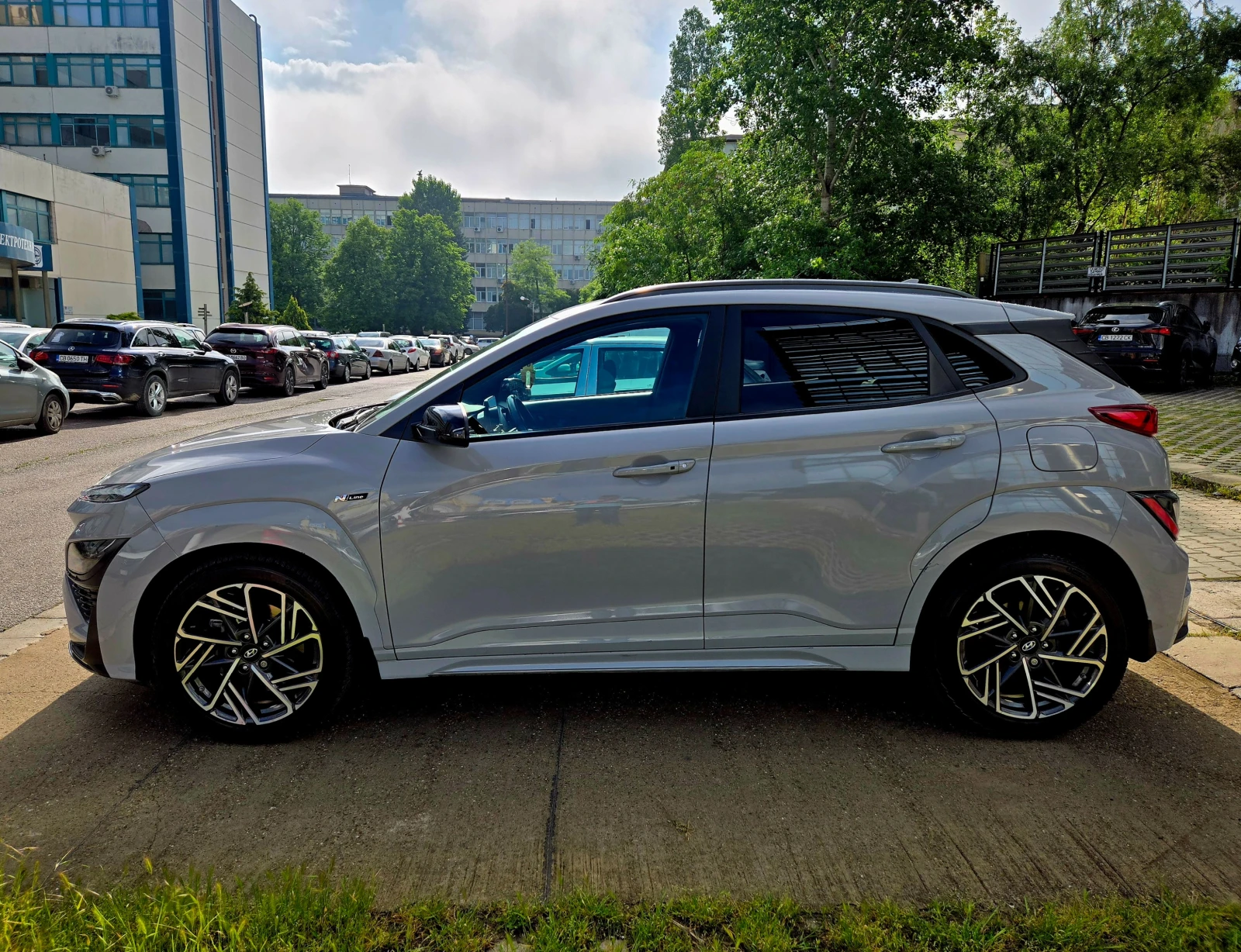 Hyundai Kona N-Line 4WD Нави Клима Автоматик Алкантара Камера, снимка 2 - Автомобили и джипове - 54767560