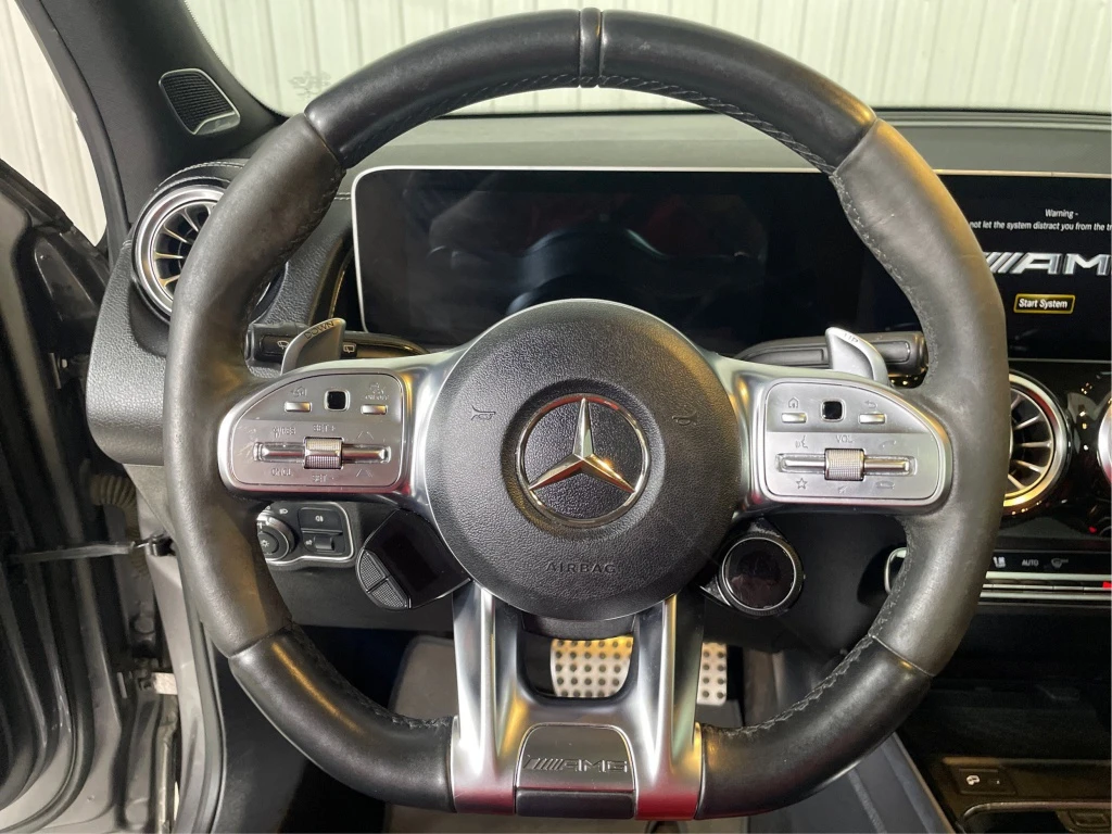 Mercedes-Benz GLB35AMG 4MATIC, снимка 9 - Автомобили и джипове - 54960111